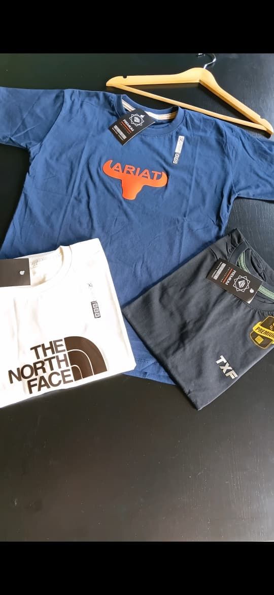 Camisetas Ariat, The North Face e TNF